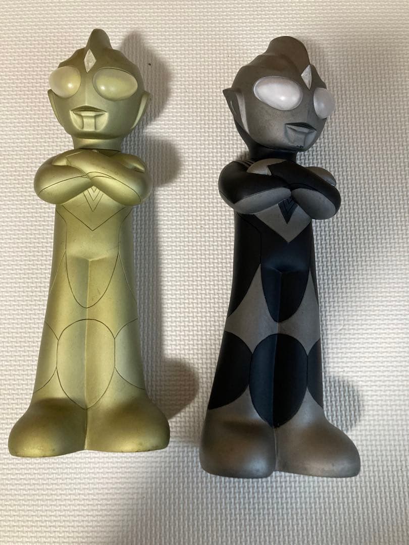 ウルトラマン貯金箱