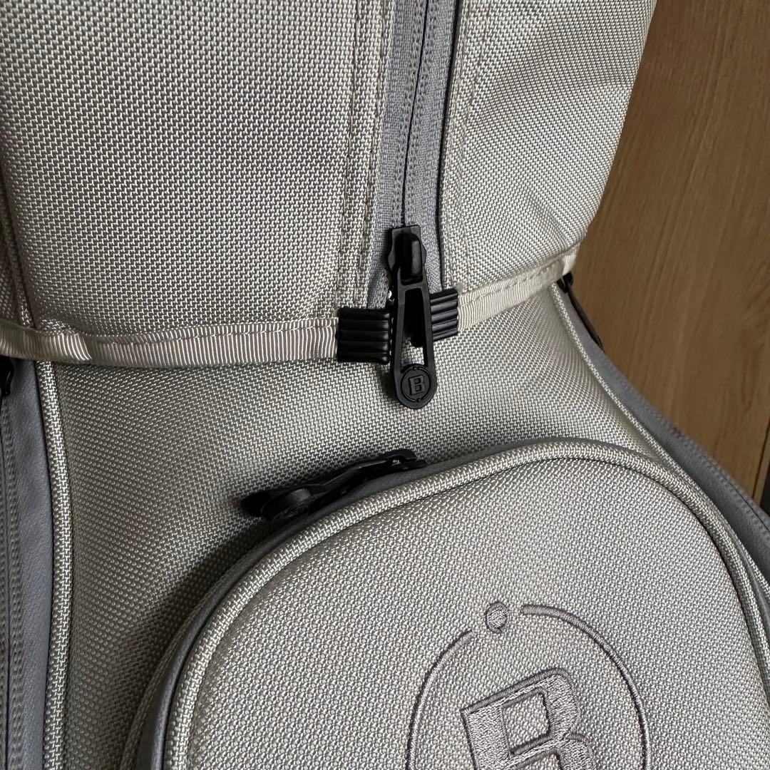 美品 BRIEFING CR-3 キャディバッグ シルバー ブリーフィング