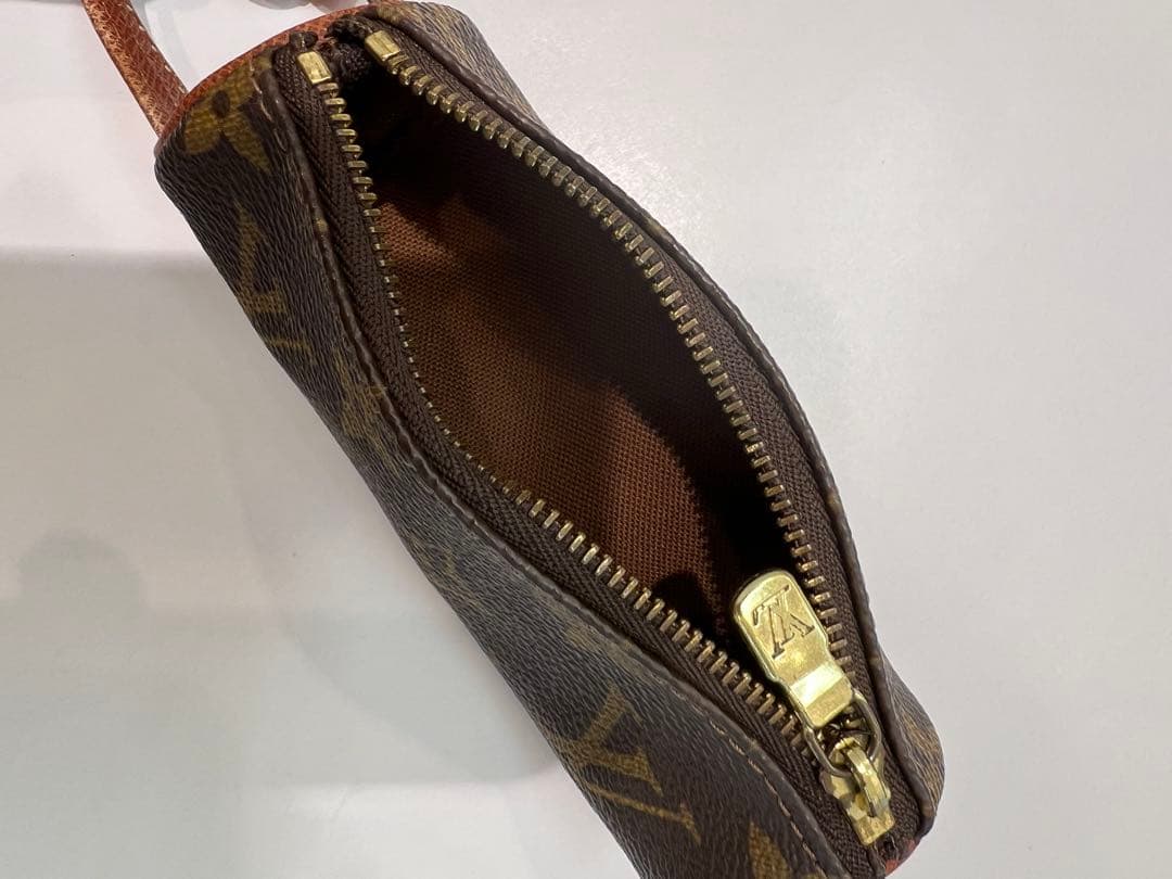 ルイヴィトン　モノグラム　トゥルースロンド　LOUISVUITTON