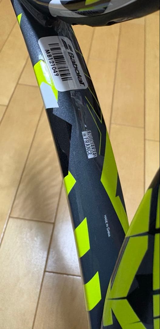 美品　バボラ　Babolat PURE AERO PLUS ピュアアエロ＋ G2
