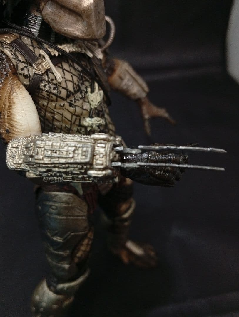 訳アリ NECA プレデター ジャングルハンター