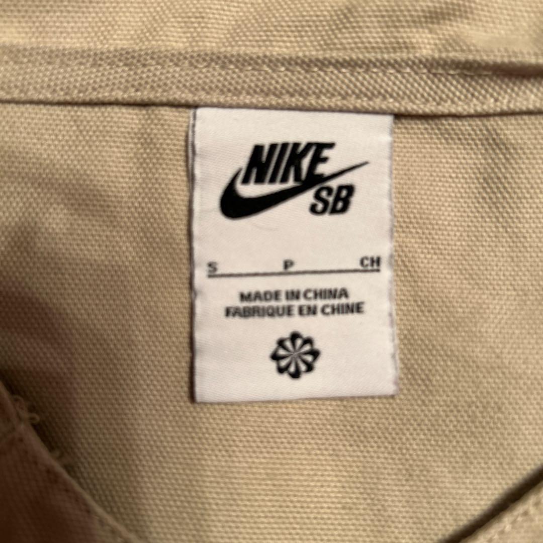 Nike ベージュ ベースボールシャツ