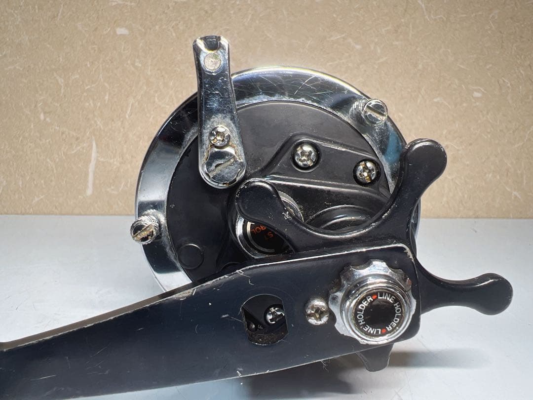 Shimano シマノ アジマティック 4000SS フィッシングリール