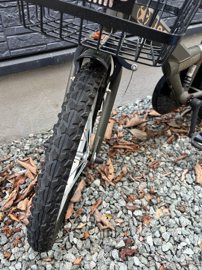 補助輪付き　Jeep 子供用自転車 18インチ　色オリーブ　Used サビあり