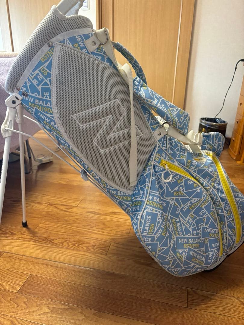 NEW BALANCE ゴルフバッグ・キャディバッグ レディース　水色　ブルー