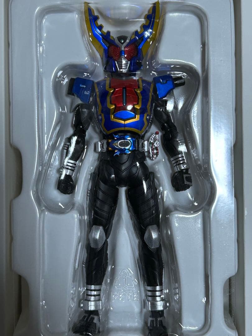 S.H.Figuarts 真骨彫製法　仮面ライダーガタック ハイパーフォーム