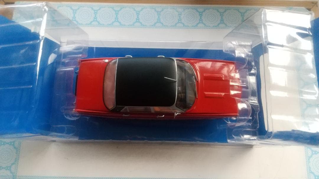 1/18 ROVER 3500 V8 MODEL CAR GROUP ミニカー
