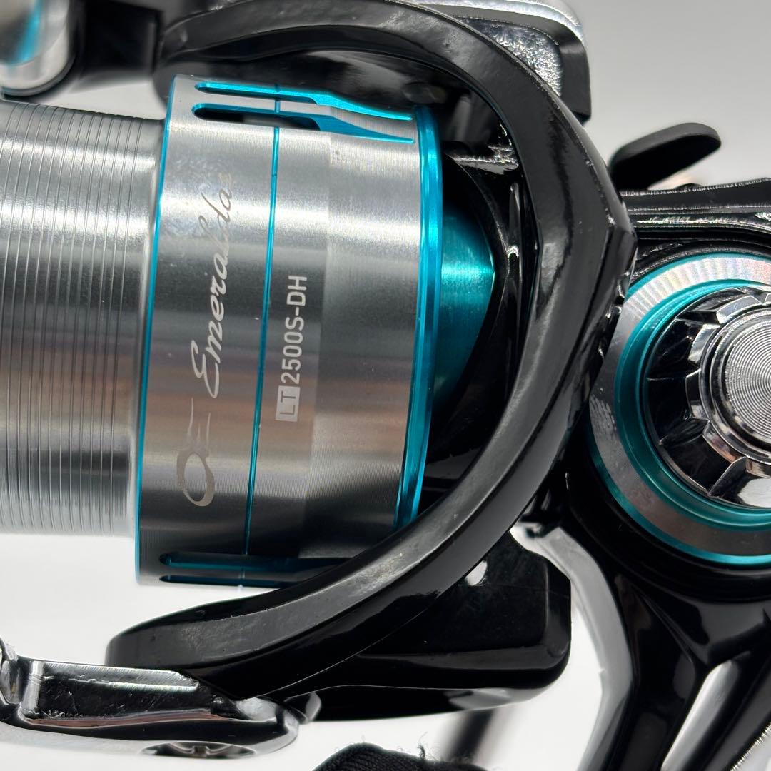 【未使用】エメラルダス LT2500S-DH エギング ダブルハンドル