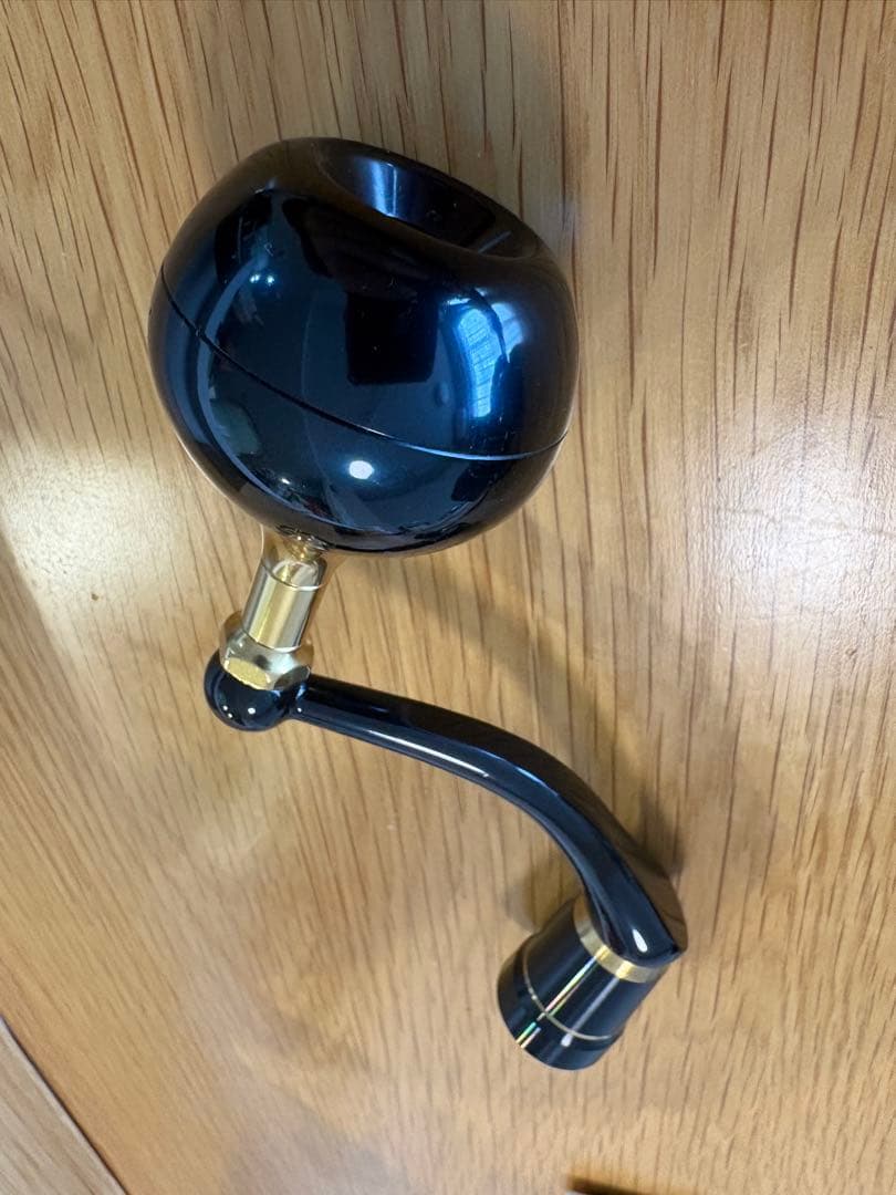 極美品　Daiwa 20 ソルティガ 8000 P スピニングリール