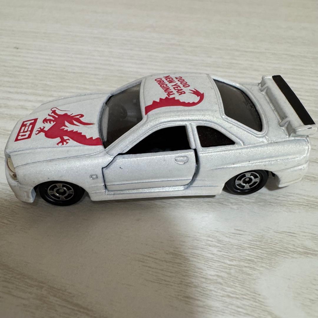 トミカ 2000年はっぴいプレゼント 当選 日産 スカイラインGT-R (R34