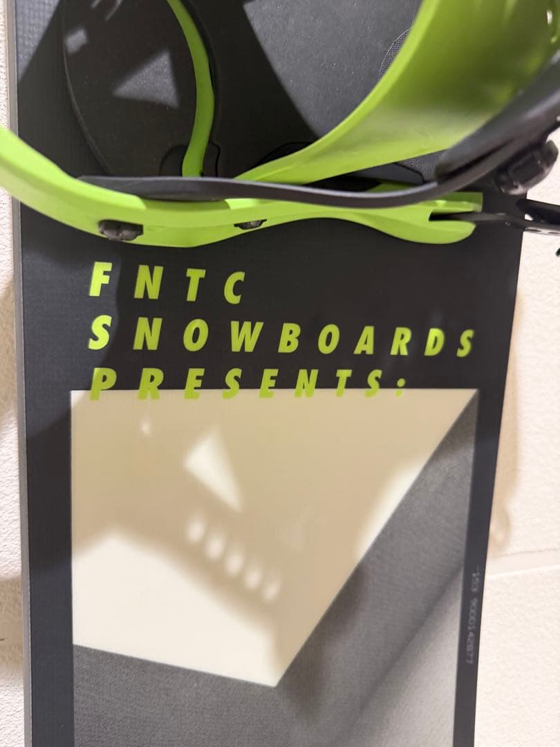 【美品】FNTC TNTスノーボード