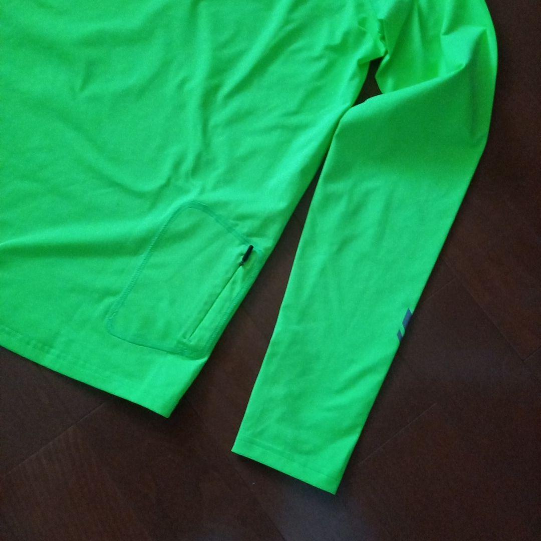 【新品/未使用】UNDER ARMOUR ハーフジップ長袖 海外サイズ Ｍ