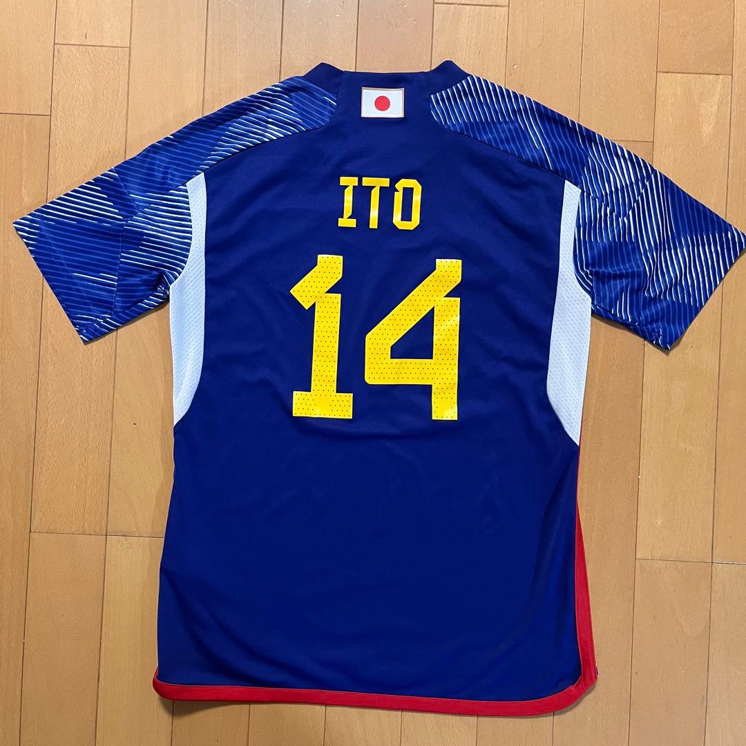 [美品]adidas 2022 日本代表 レプリカユニフォーム 伊東純也 14