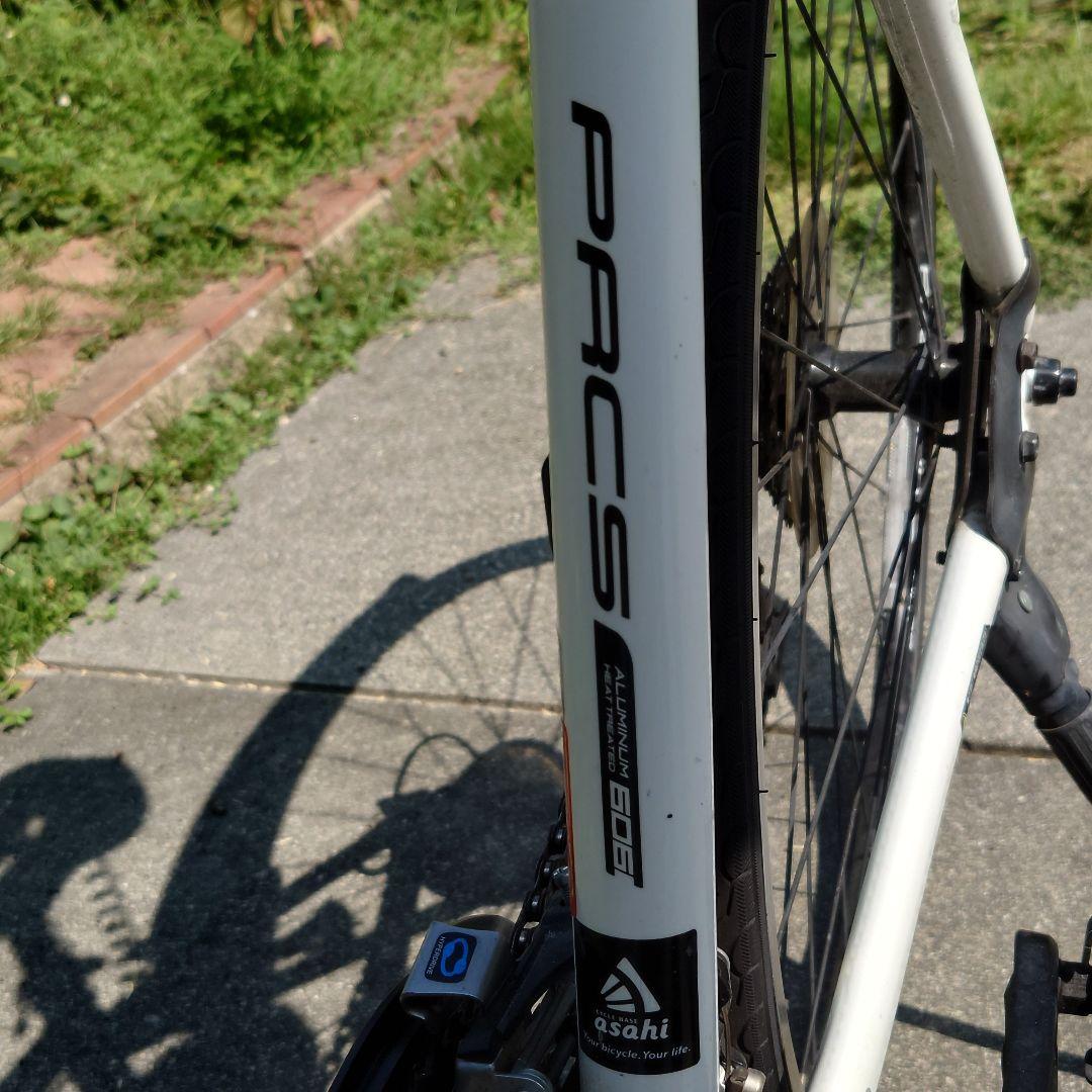手渡し限定　クロスバイク ホワイト 700C 24段変速.LEDオートライト