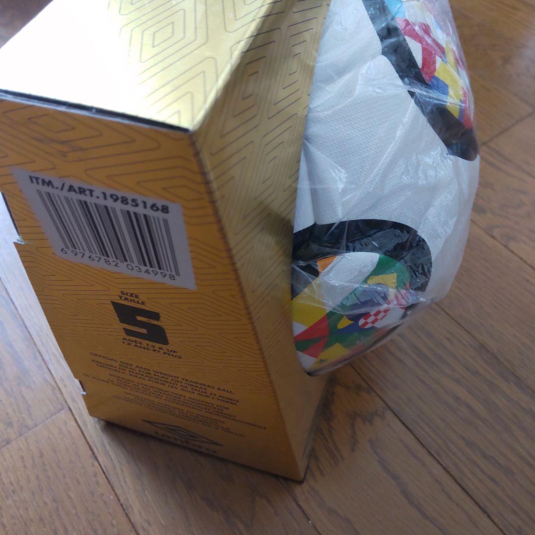 日本未発売!　2026 W杯記念 umbro サッカーボール5号 3カ国共催