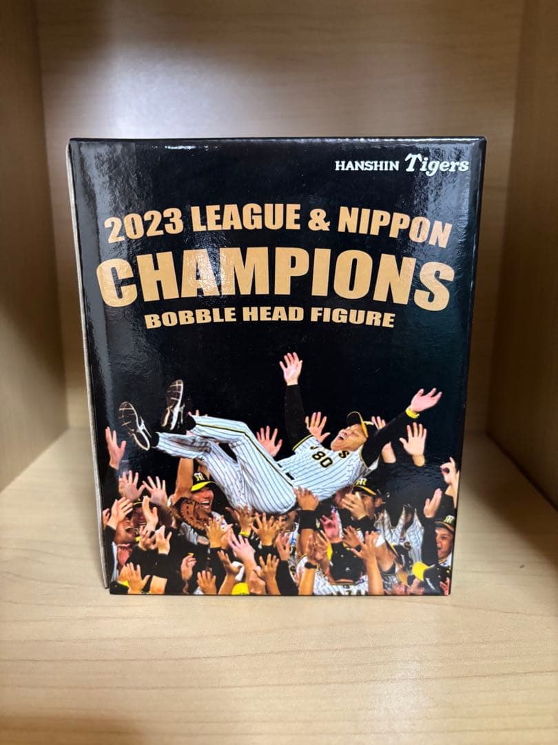 阪神タイガース　岡田彰布監督　ボブルヘッド