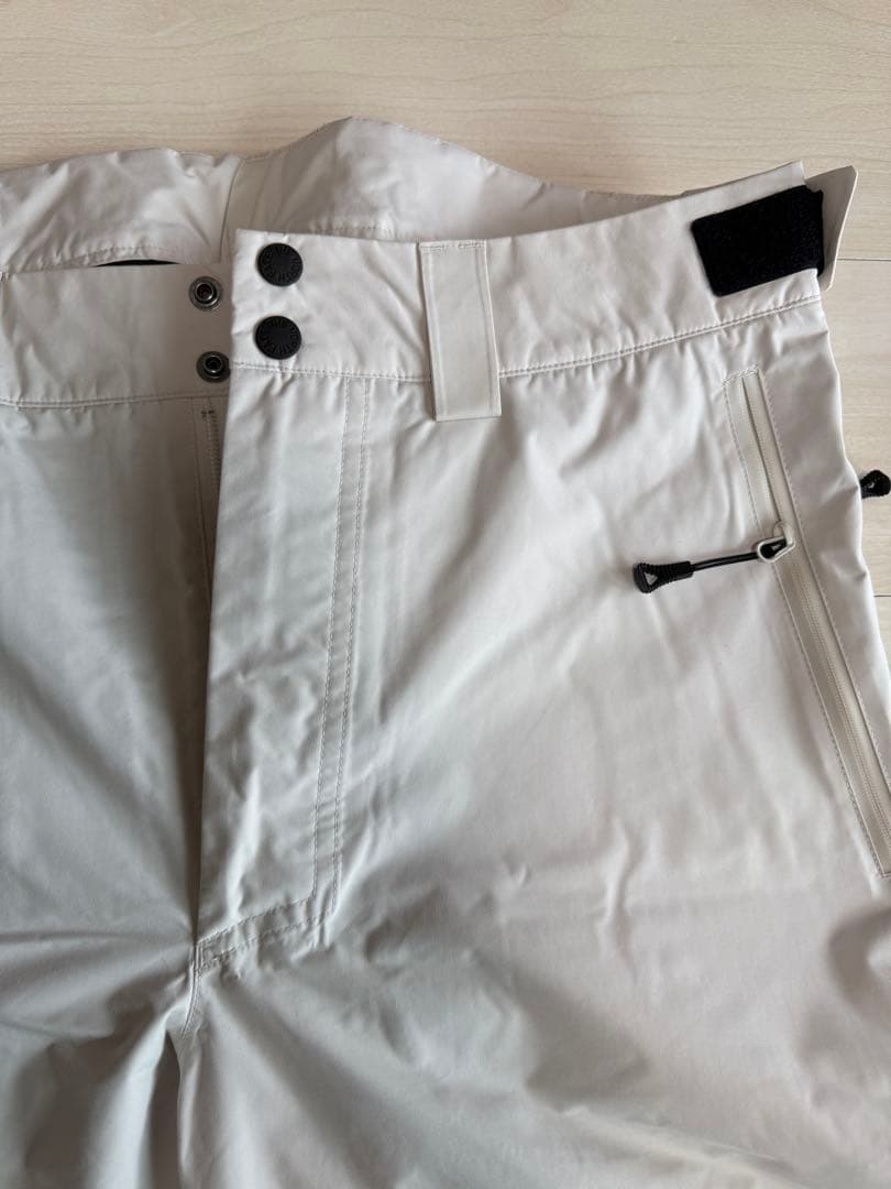 THE NORTH FACE スノーボードパンツ white/black MD