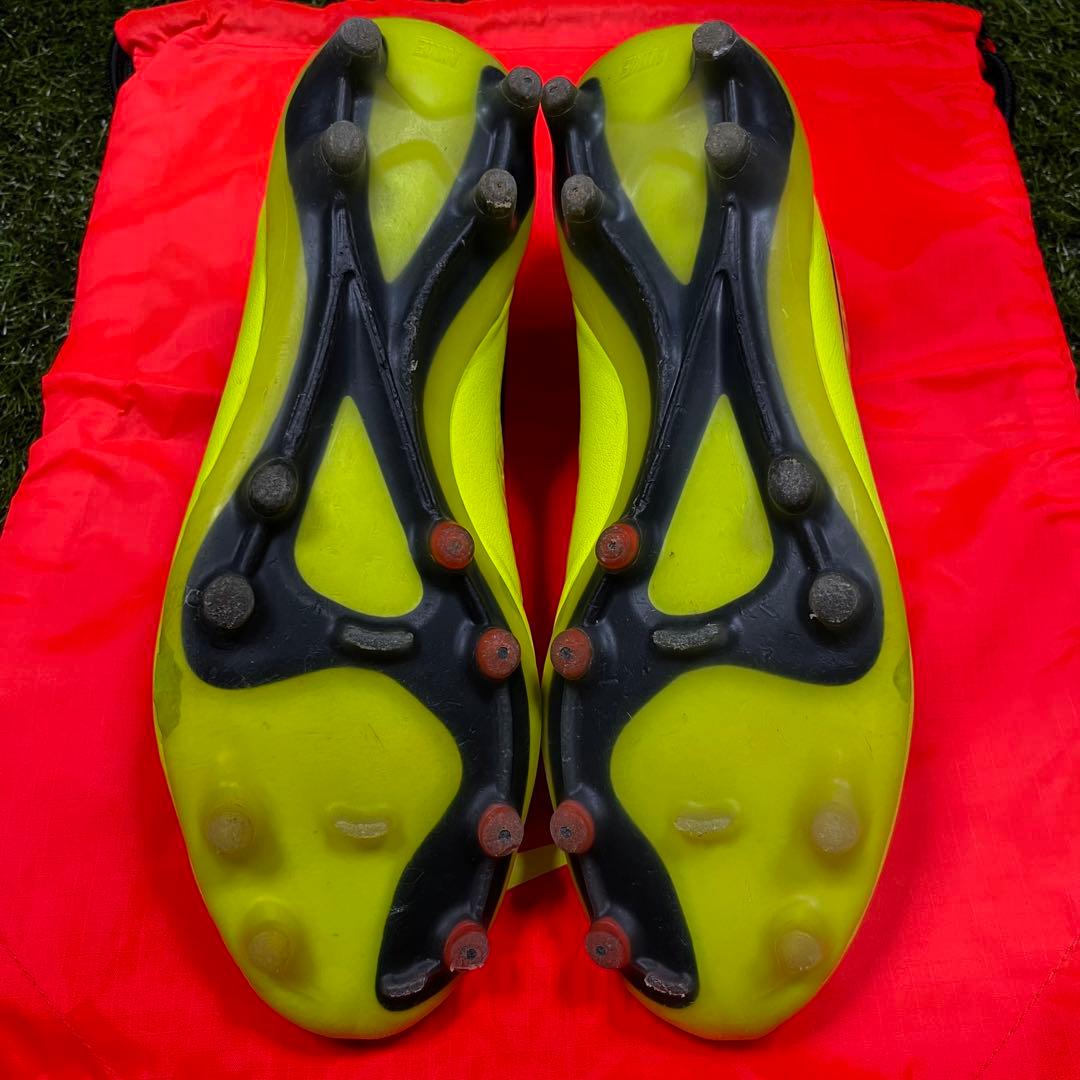 サッカースパイク ナイキ マジスタ オーパス FG