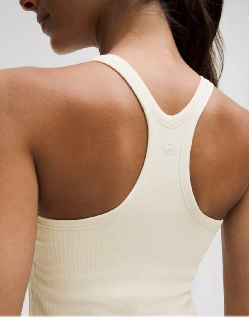 新品　Lululemon Ebb to Street タンクトップ サイズ6