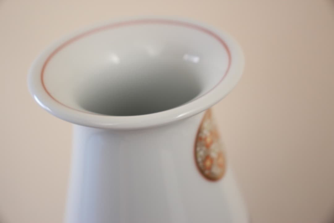 未使用・箱入　深川製磁　寿赤絵　花瓶