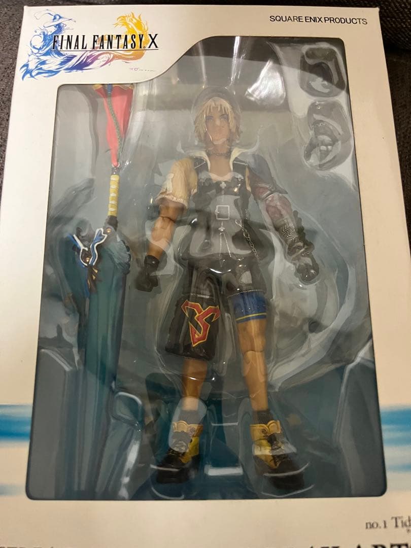 FINAL FANTASY X PLAY ARTS ティーダ　フィギュア