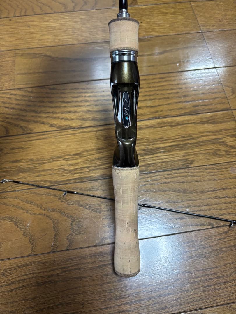 美品『最終値下げ』トラウトワンNS B47L