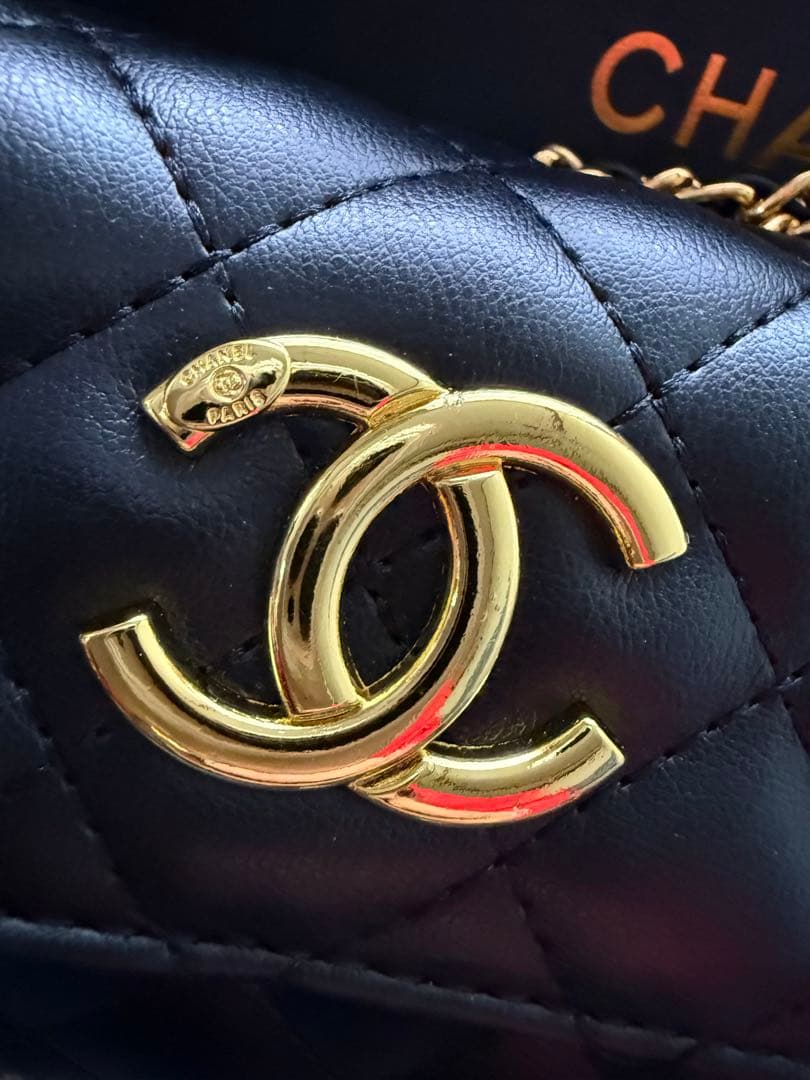 CHANEL キルティングバッグ 黒