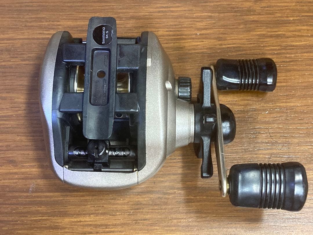 リール SHIMANO Bantam Castaic CA-200