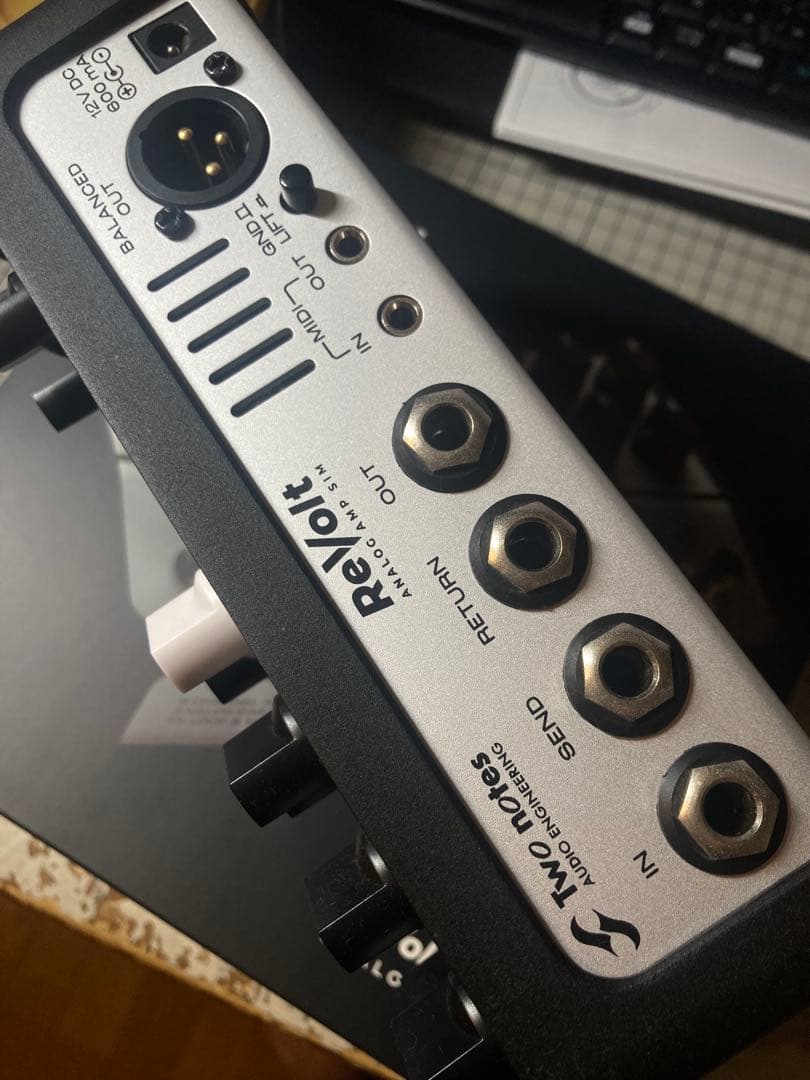 two notes revolt 美品
