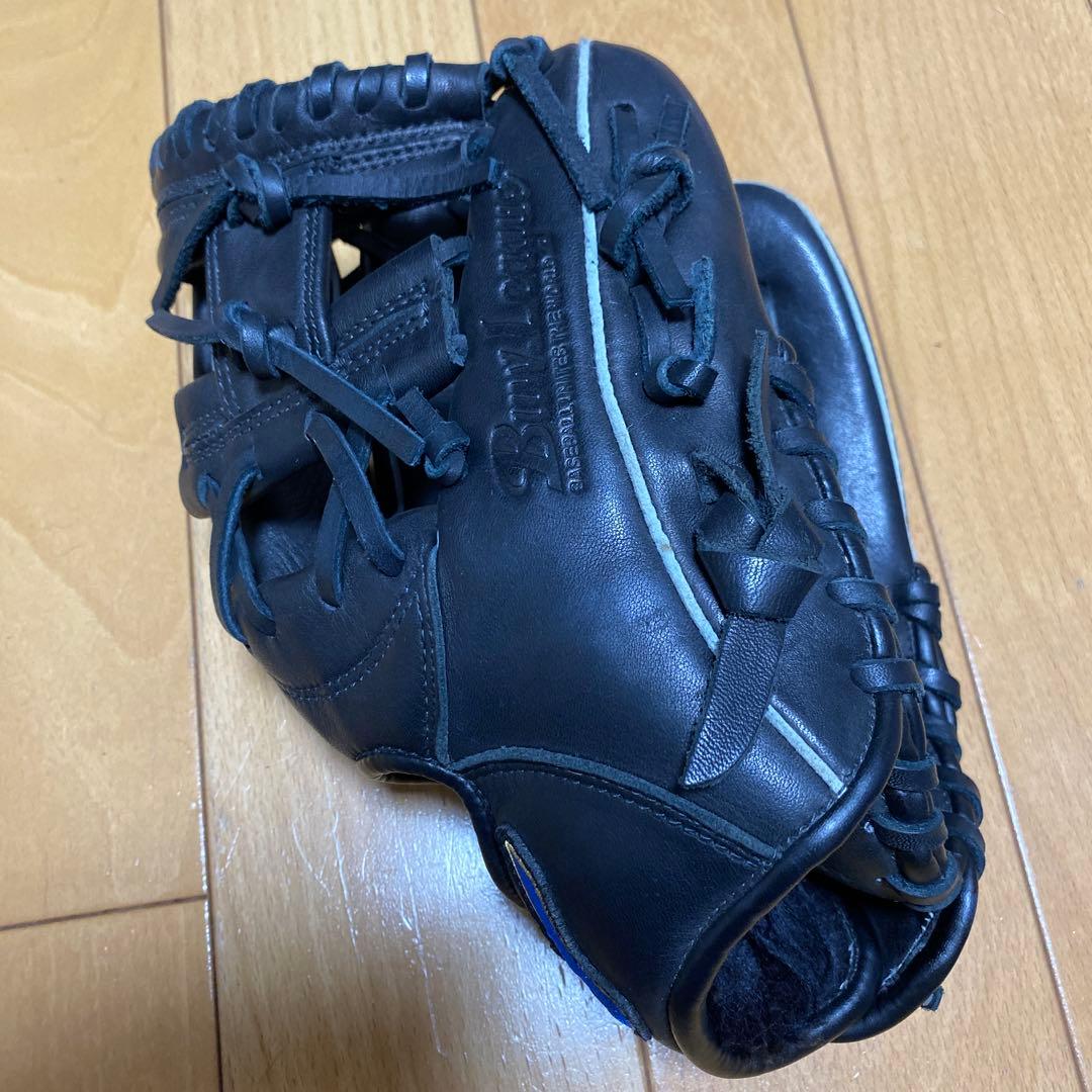 Mizuno 軟式グローブ 黒 白ストライプ