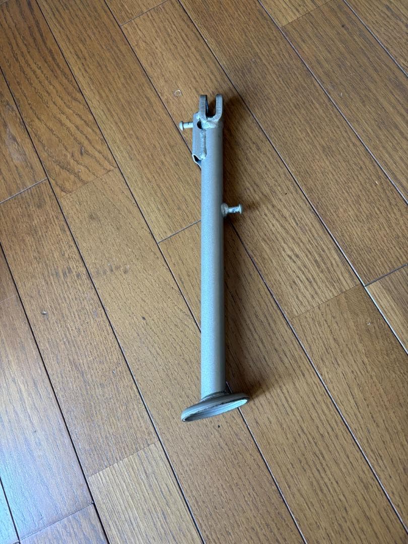 KLX230 2025年モデル　純正スタンド