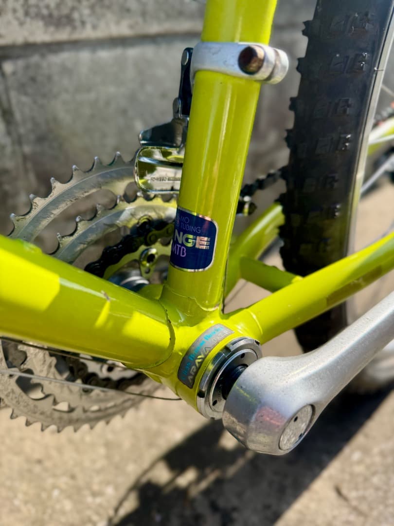 人気モデル ARAYA Muddy Fox 完成車 レストアベース
