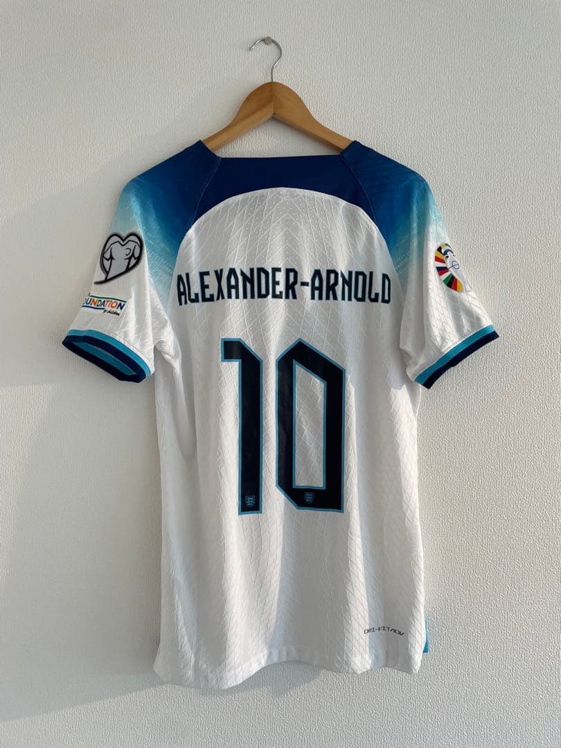 イングランド代表ユニフォーム　アレクサンダー・アーノルド