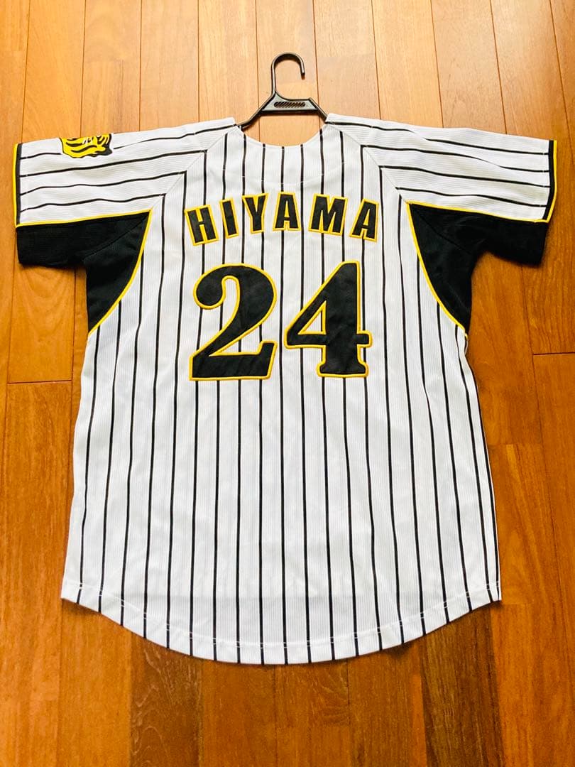 阪神タイガース ユニフォーム　桧山進次郎　桧山　M 刺繍　ホーム　阪神公認　公式