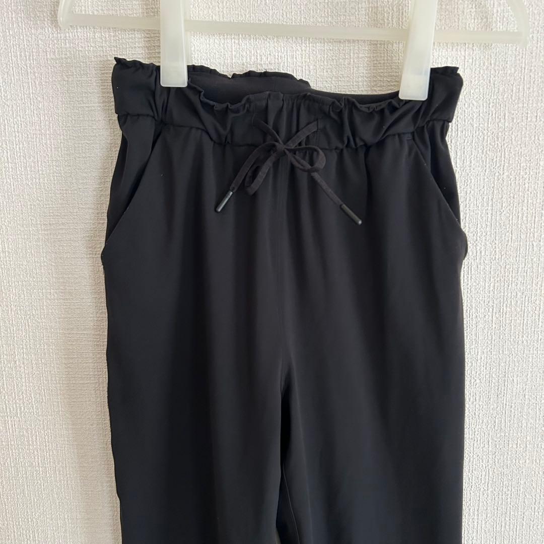 ルルレモン　ストレッチパンツ　ブラック　2