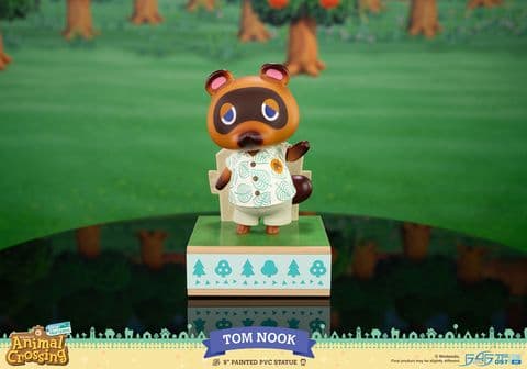 あつまれ どうぶつの森 たぬきち　PVC スタチュー