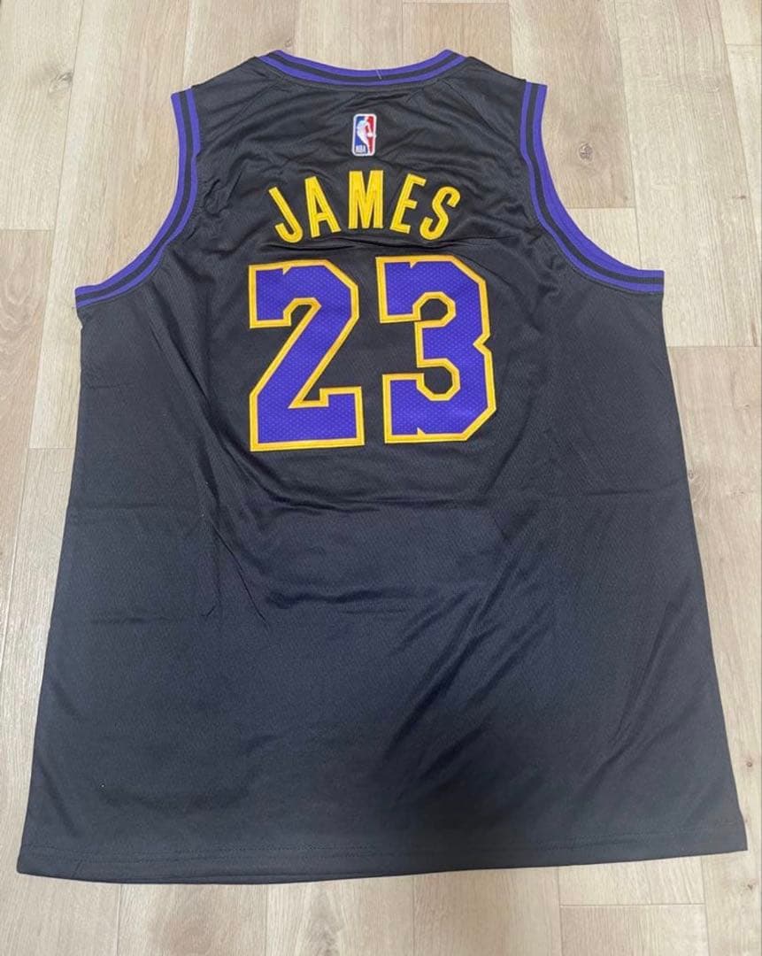 Nike Lakers LeBron James ユニフォーム 23号