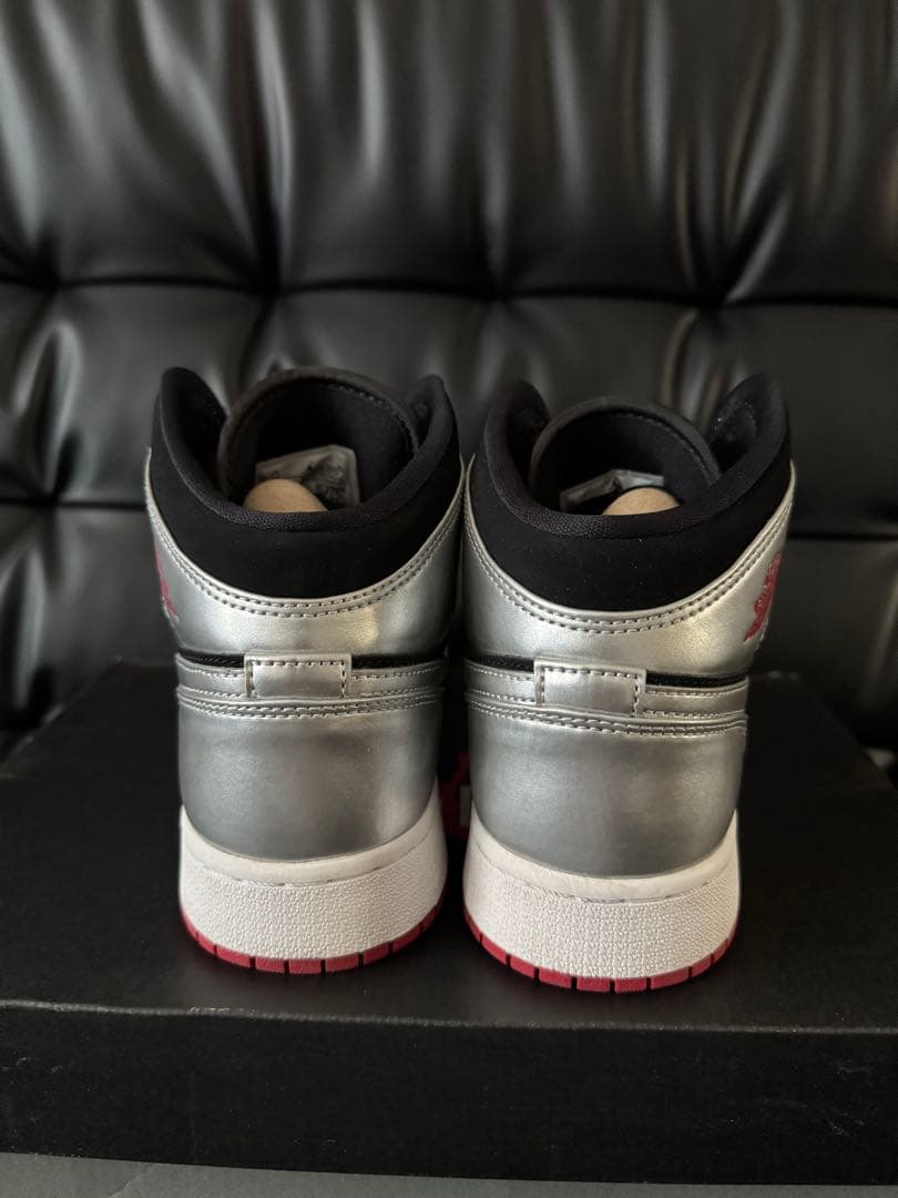 【美品・付属品完備】NIKE AIR JORDAN 1 MIDブラック×シルバー