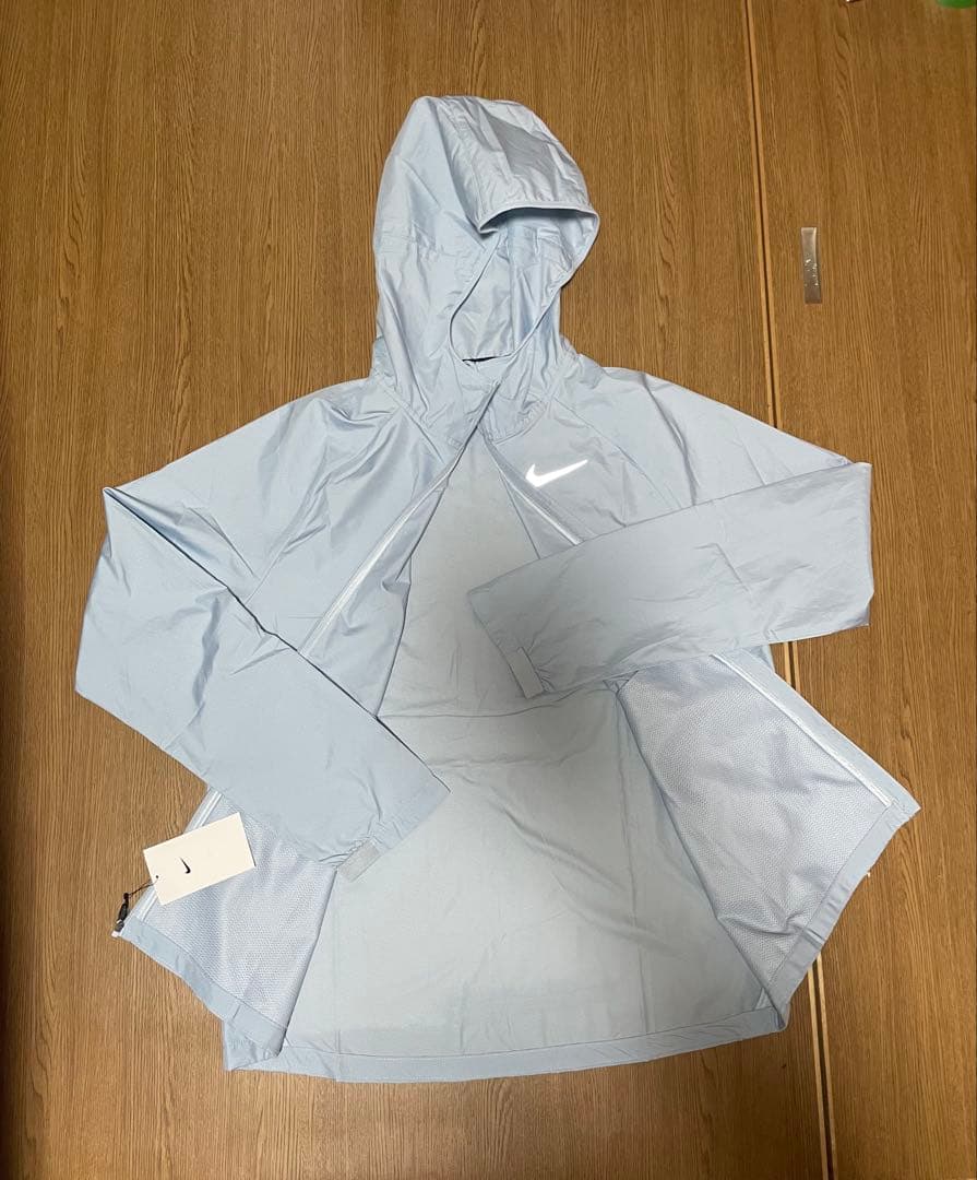 NIKE Lサイズ　ナイキ エッセンシャル ジャケット ナイロンパーカー