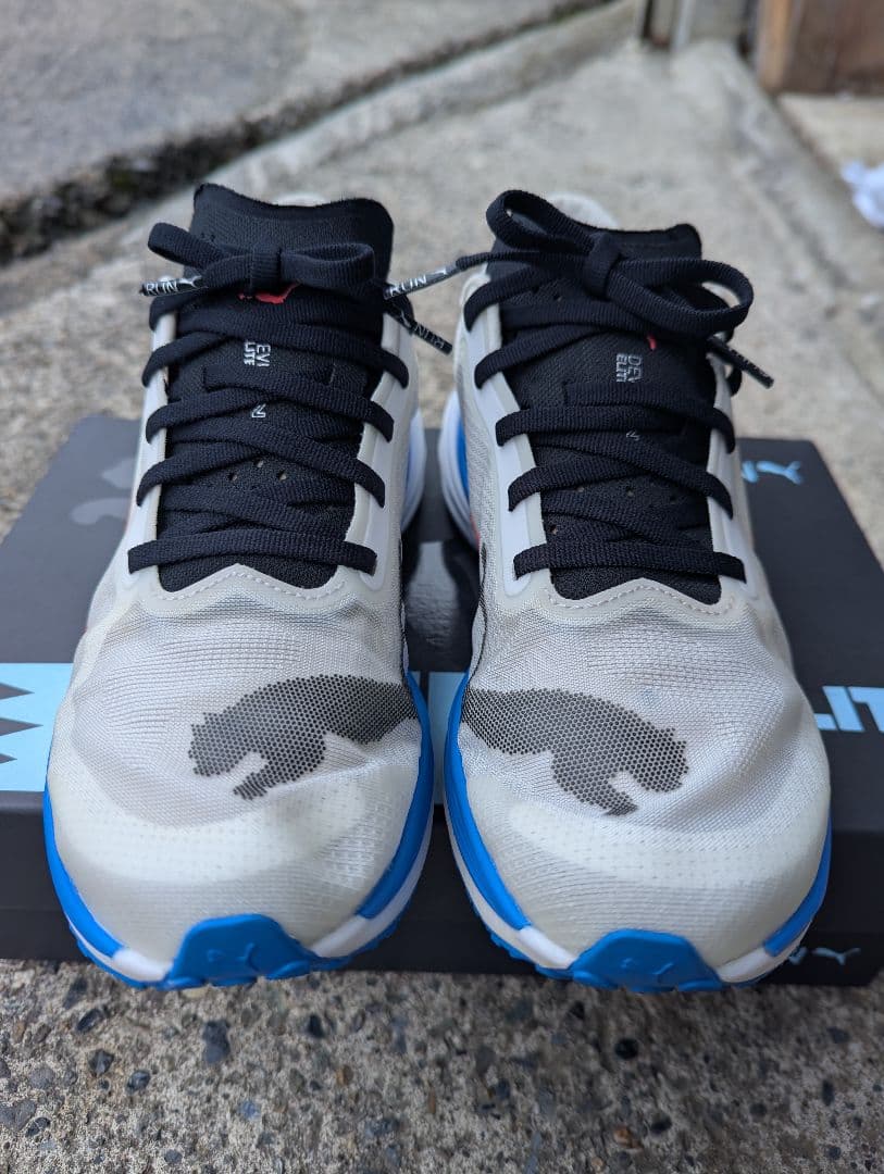 プーマ　ディヴィエイトニトロエリート2　26.0　美品