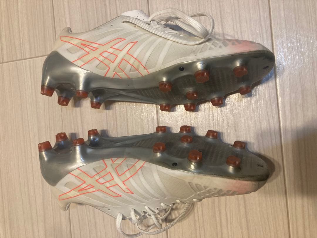 ASICS DS LIGHT サッカースパイク ホワイト/ピンク