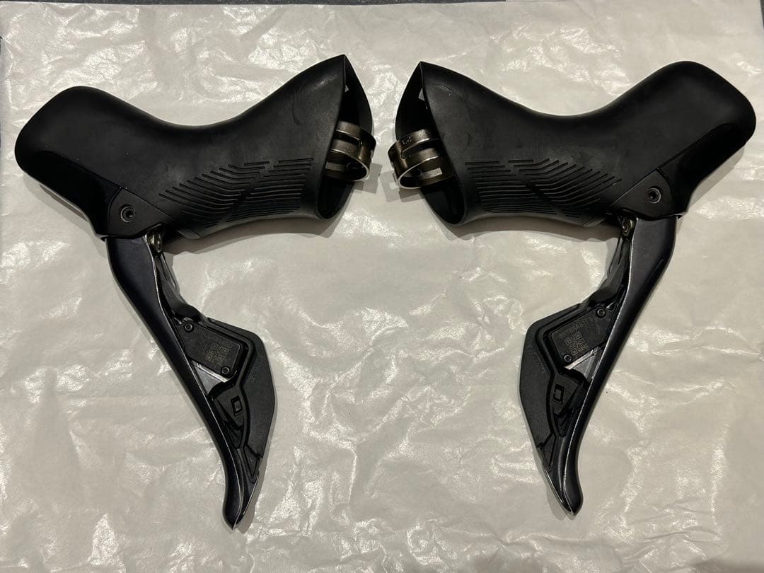 ULTEGRA ST-R8100 12速レバーキャリパ 一