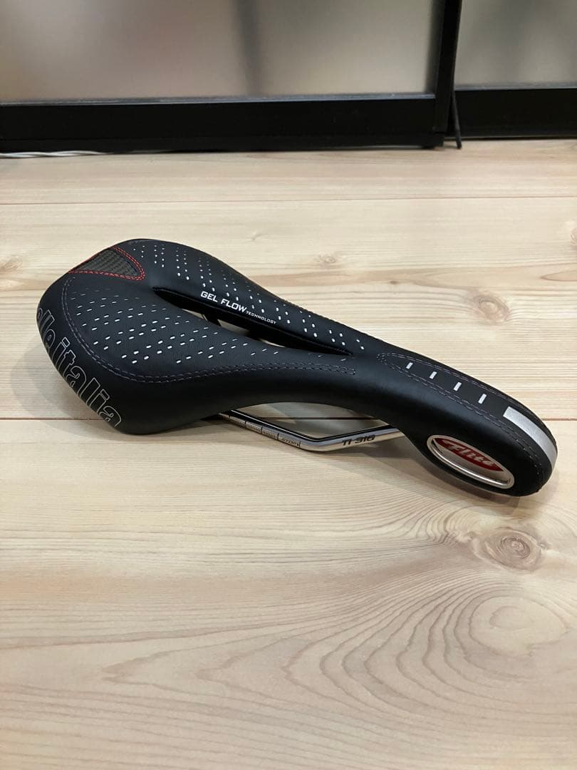 新品 Selle Italia flite Gel Flow サドル NJS