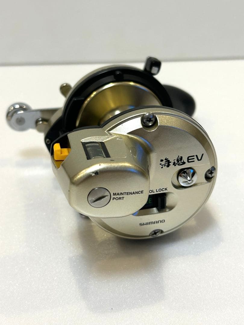 SHIMANO 海魂EV 4000T 両軸リール 専用袋付き