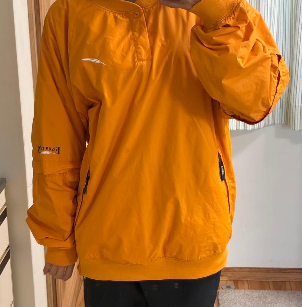 フォーティーン服