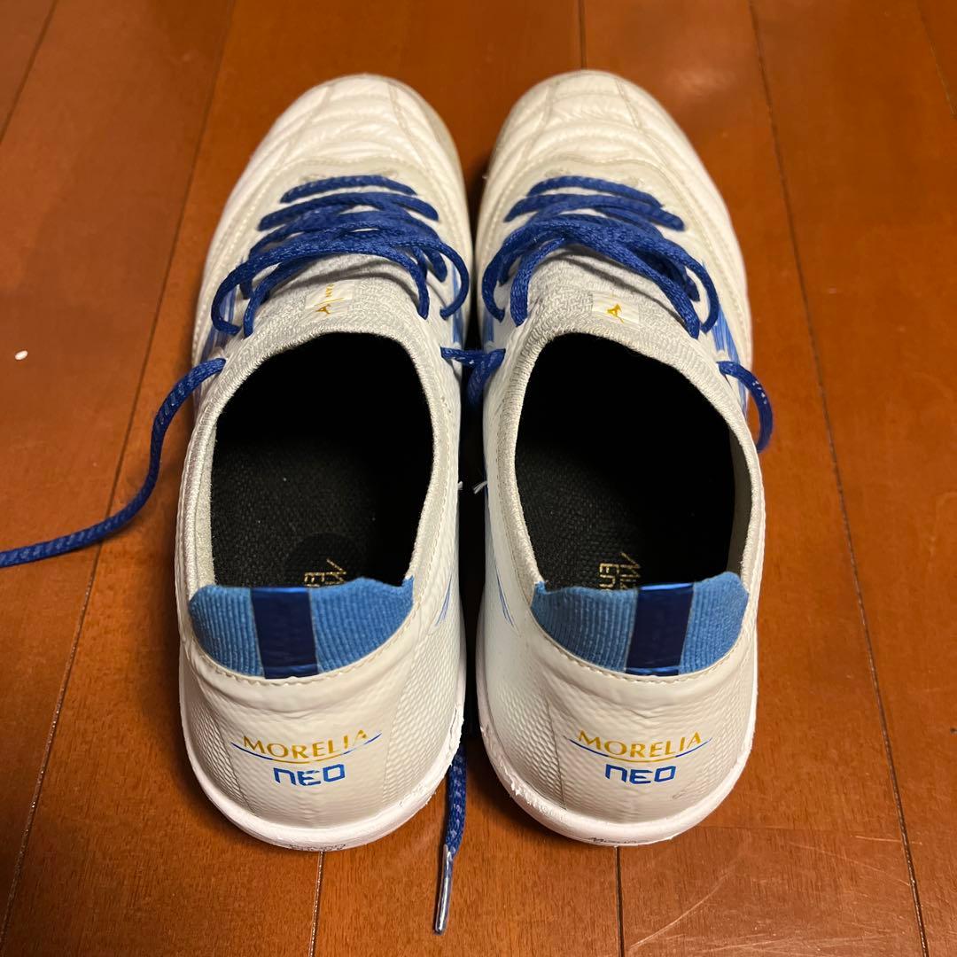 MORELIA NEO SALA β JAPAN ホワイト/ブルー 24.5cm