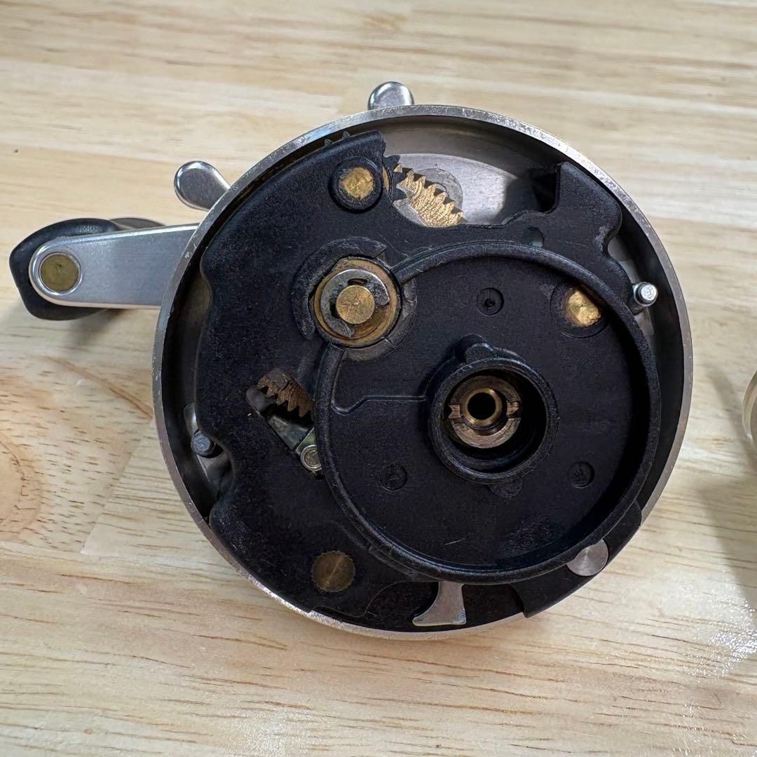 釣〜リング・SHIMANO シマノ CALCUTTA200