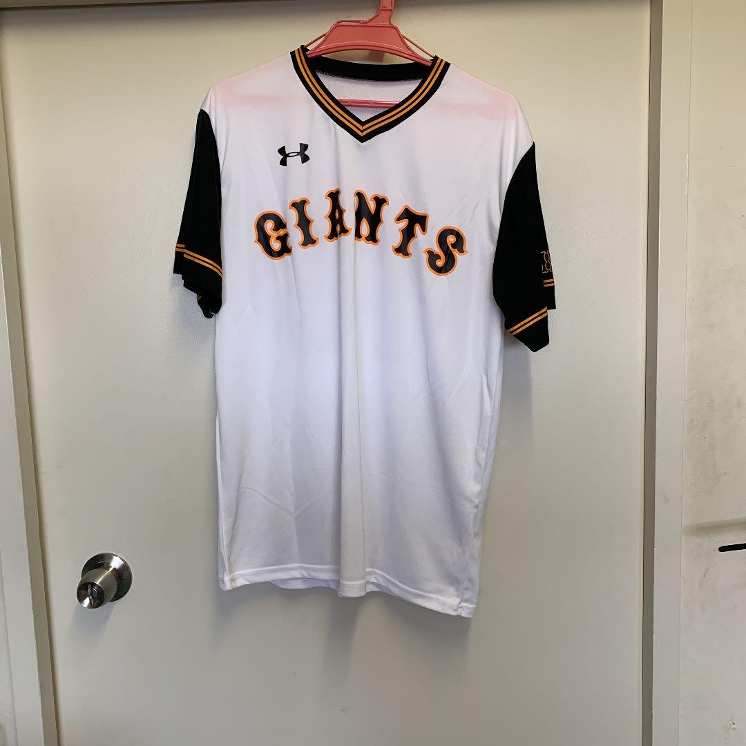 ユニフォーム、キャップ