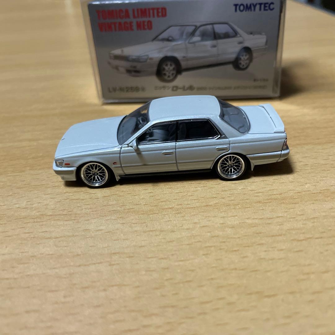 ローレル　C33 ミニカー