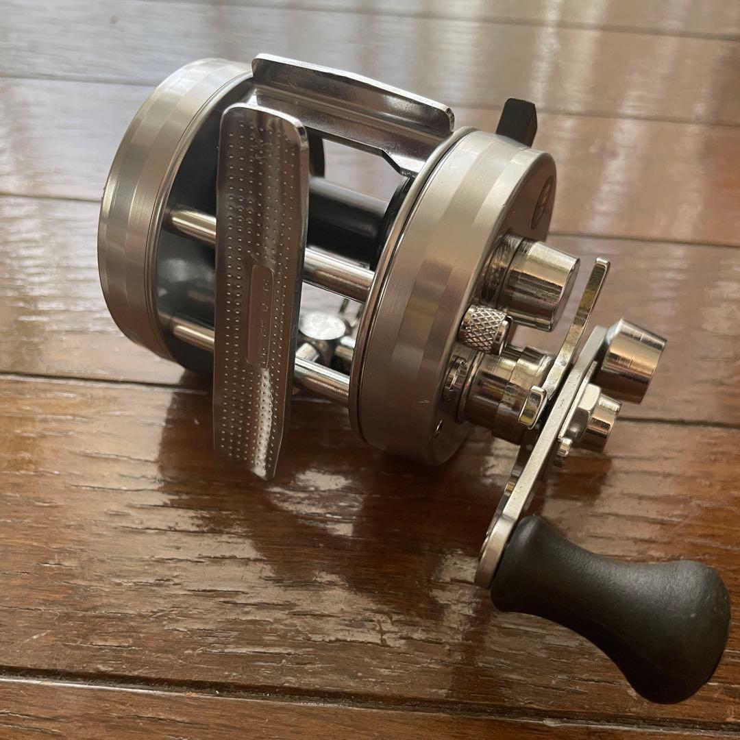 【美品】ABU GARCIA アンバサダー2500C
